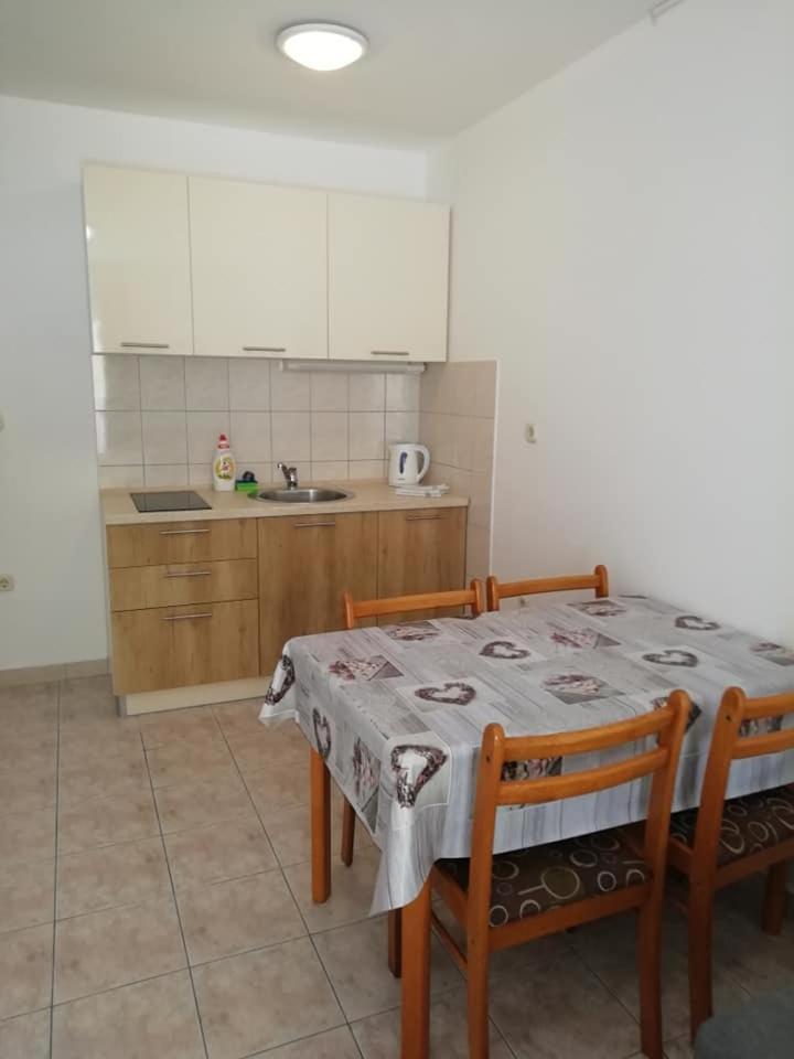 Apartmani Roko, Sevid Маріна Екстер'єр фото